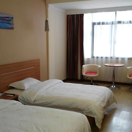 Thank Inn Chain Hotel Henan Xinyang Train Station Gongqu Road Exteriör bild