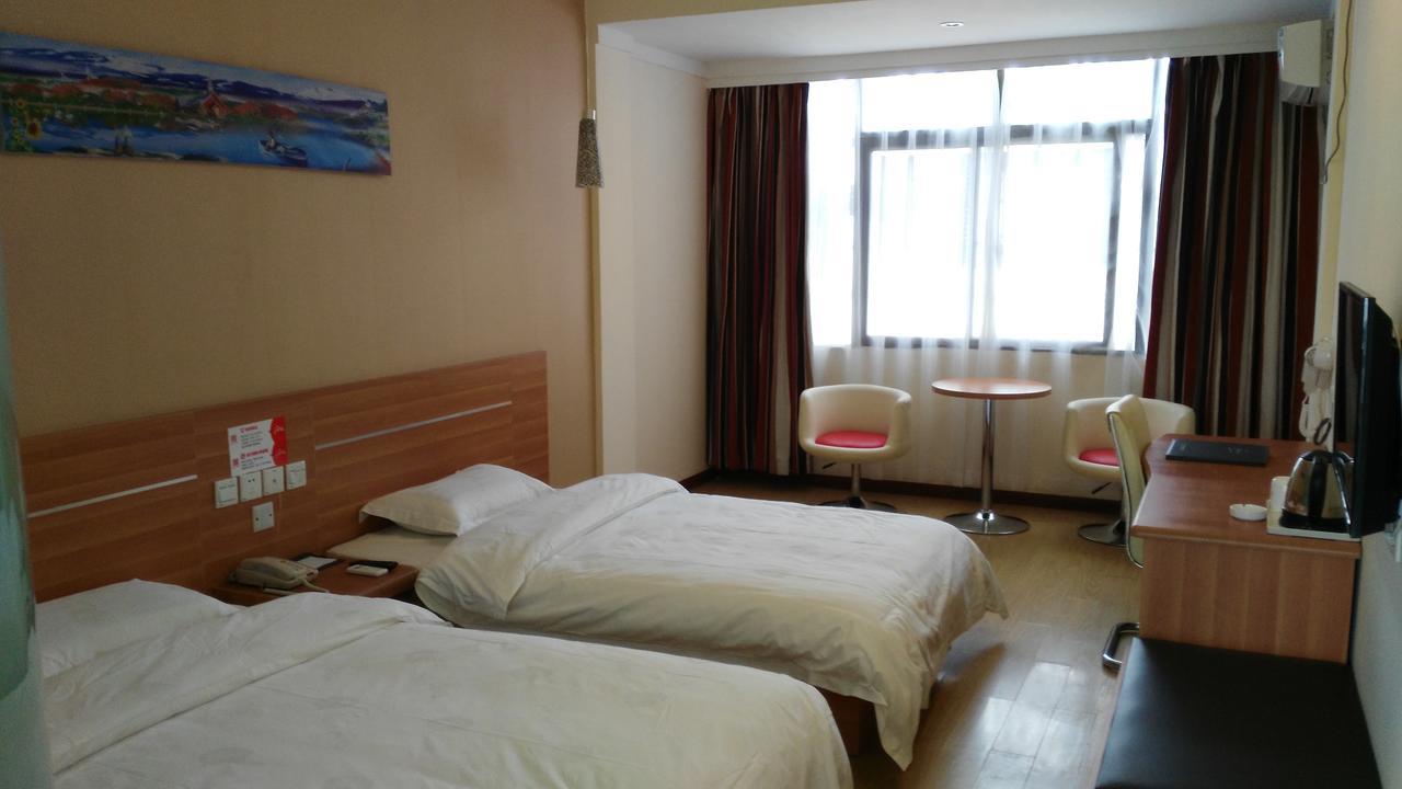 Thank Inn Chain Hotel Henan Xinyang Train Station Gongqu Road Exteriör bild